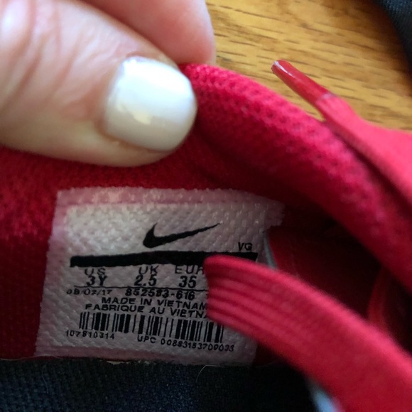 Nike Youth Bundle - Picture 3 of 4